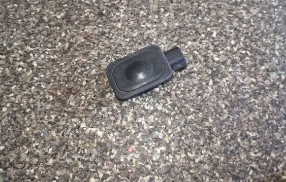 Tailgate opening switch