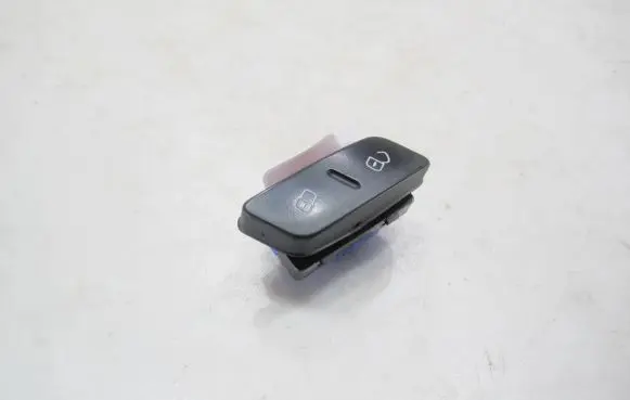 Volkswagen PASSAT B7 Central locking switch button 3AA962125 336004S