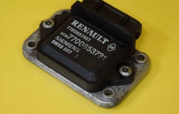 Renault Laguna I Ignition amplifier control unit 7700857407 7700853731