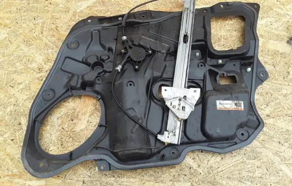 Mazda 3 I Front door window regulator with motor BP4K5997X
