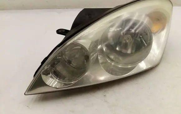 KIA Ceed Headlight/headlamp 921011H000
