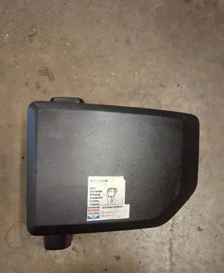 Volvo V70 Air filter box cover 30680265 MA15 8087082