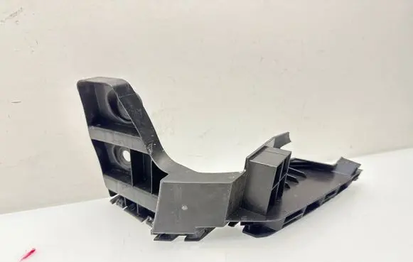 Volkswagen Golf VIII Rear bumper mounting bracket 5H6807393E