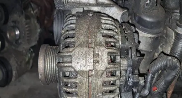 Volvo XC90 Generator/alternator 0124525060 30658085