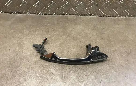 Mercedes-Benz GL X166 Front door exterior handle A2047600520