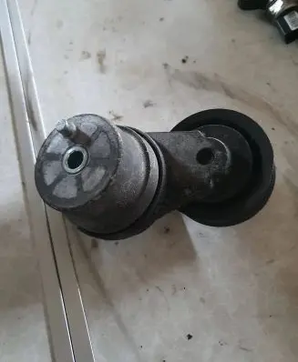 Chevrolet Captiva Generator/alternator belt tensioner 25182787