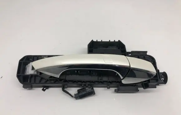 Mercedes-Benz CLS C218 X218 Front door exterior handle A2047601634
