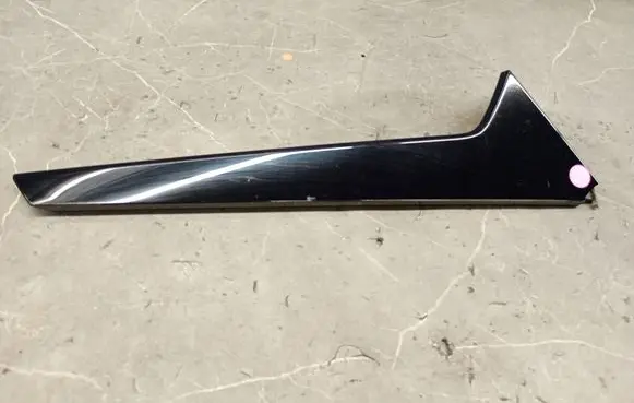 Audi e-tron Trunk door license plate light bar 4KE854872