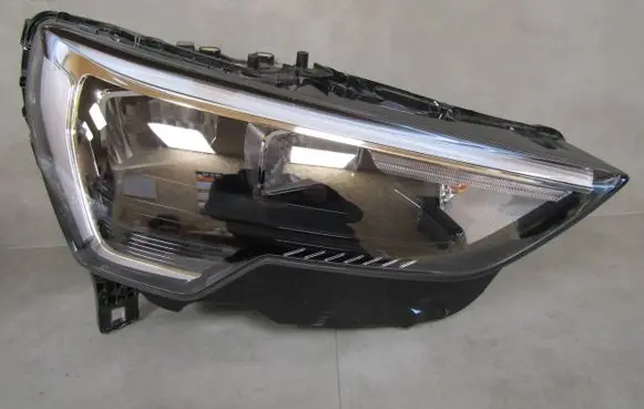 Audi Q3 F3 Headlight/headlamp 83A941012 1090025 1101A800000