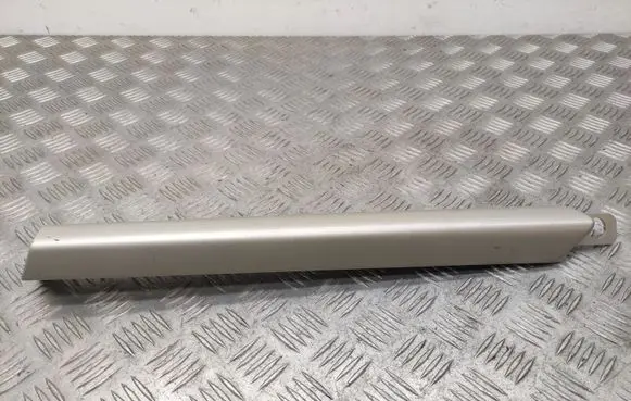 Opel Astra H Dashboard glove box trim 13116934