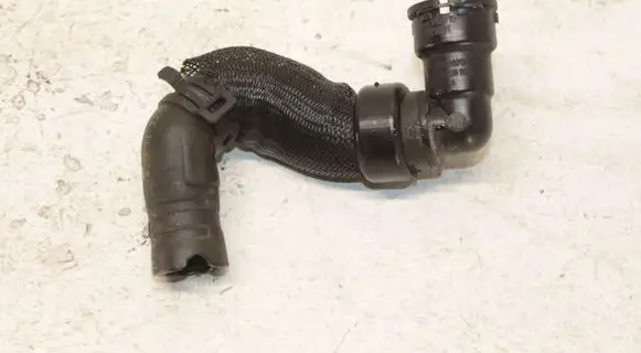 Ford Kuga II Engine coolant pipe/hose