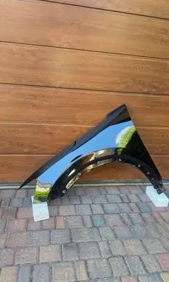 Audi Q2 - Fender 81A821105