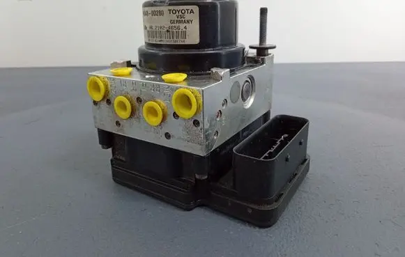 Toyota Yaris ABS Pump 89541-0D480