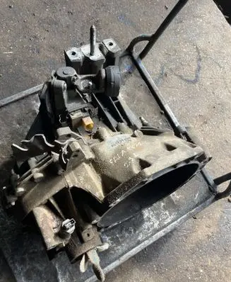 Ford Galaxy Manual 5 speed gearbox 957F7F096