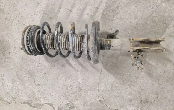 Peugeot 508 Front shock absorber with coil spring 9676832380