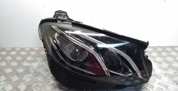 Mercedes-Benz E W213 Headlight/headlamp A2139067806