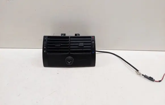 BMW X5 E53 Rear air vent grill 8409081 8370910 8370911