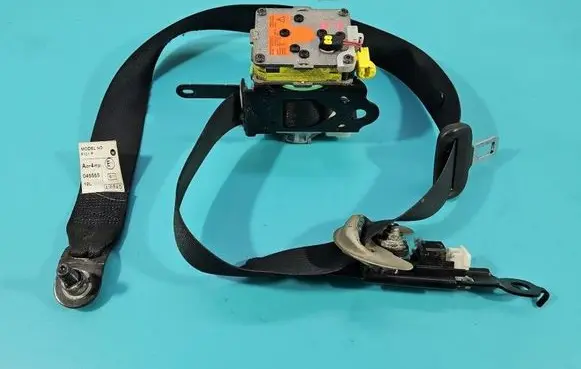 Toyota Auris 150 Front seatbelt 7322002120 IMPRK1527268