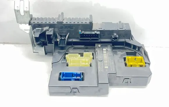 Mercedes-Benz C W204 Comfort/convenience module 2045458201 2045456132 2044423500