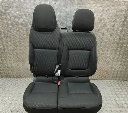 Opel Vivaro Front driver seat 95517345 95517402