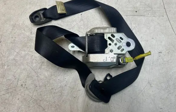 Toyota Corolla Verso AR10 Front seatbelt buckle 109660H