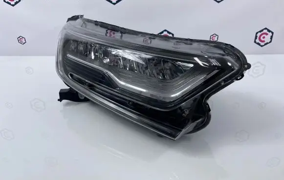 Honda CR-V Headlight/headlamp