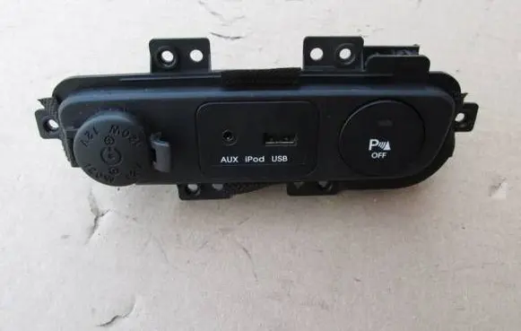 KIA Sportage AUX in-socket connector 961103W000 SLMB1304110107 B1304110107