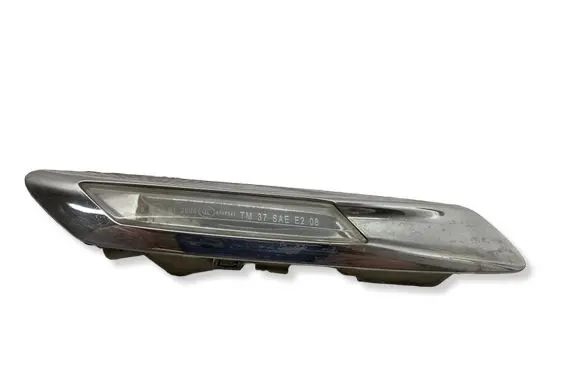 BMW 5 F10 F11 Front fender indicator light 7154167 7154169