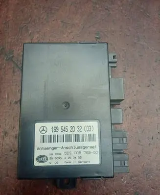 Mercedes-Benz C W203 Air suspension control unit module (rear) 1695452032 5DS00876900