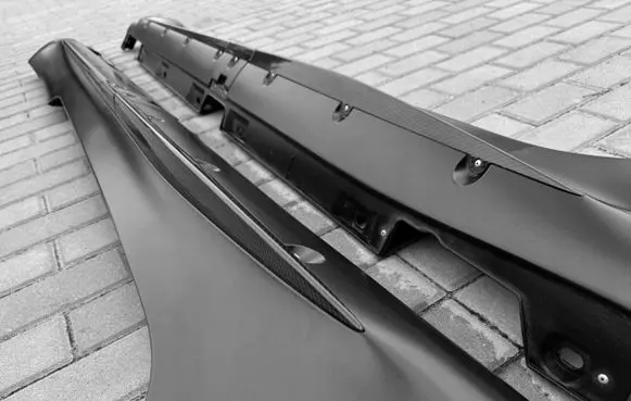 Mercedes-Benz AMG GT R190 C190 Rear sill (body part) 