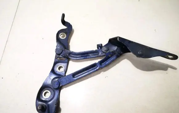 Volvo S60 Tailgate/trunk/boot hinge