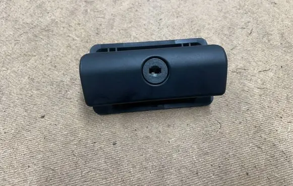 BMW 3 E46 Glove box opening button 51168163017 8163017 51168163018