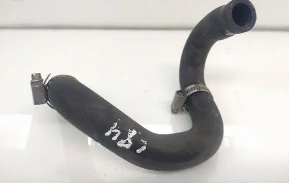 Ford Transit Engine coolant pipe/hose 8c1q8n039
