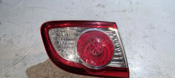 Hyundai Santa Fe Tailgate rear/tail lights 924052B5