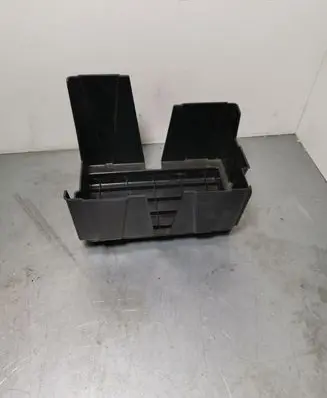 Honda CR-V Battery box tray 31521TLAA0