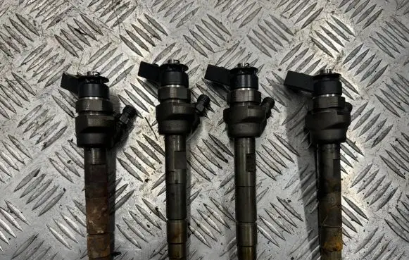 BMW 3 E90 E91 Fuel injectors set 0445110289