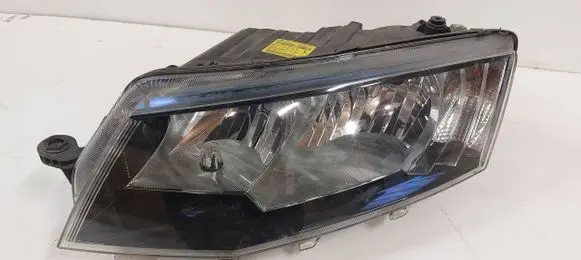 Skoda Octavia Mk3 (5E) Headlight/headlamp 030127220100 5E1941015