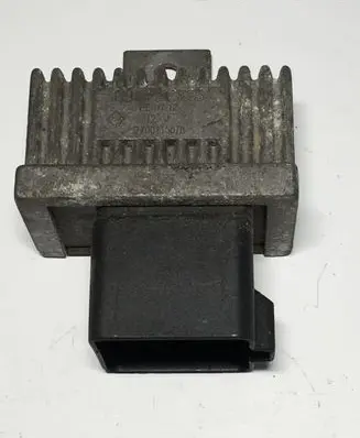 Glow plug pre-heat relay