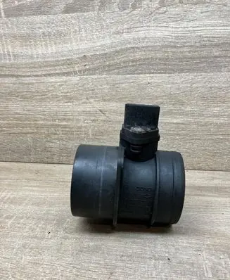 Audi A4 S4 B7 8E 8H Mass air flow meter 074906461B 0281002461