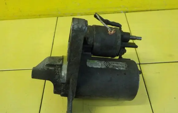 Renault Scenic III - Grand scenic III Starter motor 233001007XB 15SP5