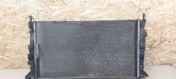 Ford Focus Coolant radiator 3M5H8005TL