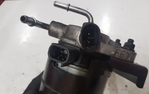 KIA Sorento Fuel filter housing FD0G