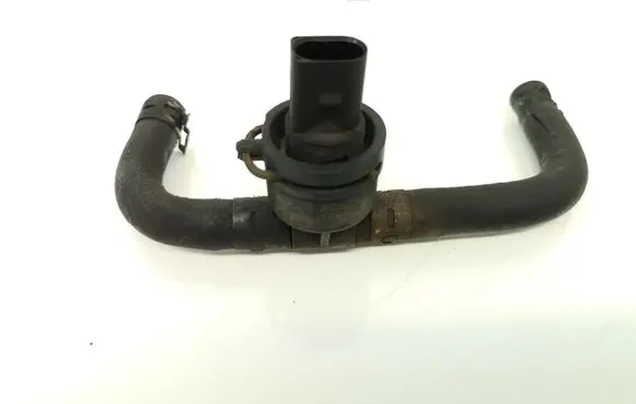 Volkswagen Polo IV 9N3 Fuel line pipe 038906081B 269416