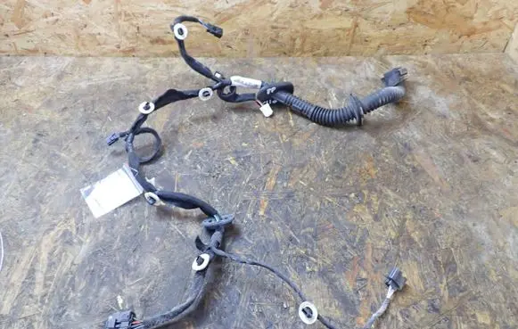 Renault Clio V Front door wiring loom 241249236R
