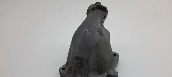 Mercedes-Benz CLS C219 Engine mounting bracket A6422230104