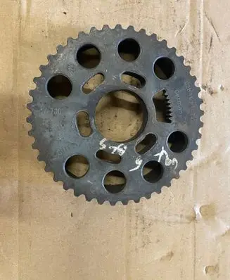 Volkswagen Golf V Crankshaft gear 038109111E