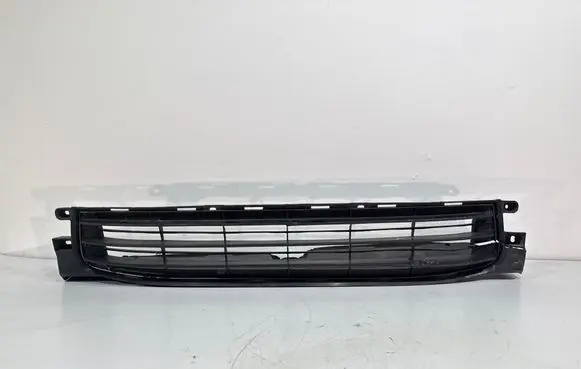 Lexus CT 200H Front bumper lower grill 5311276010