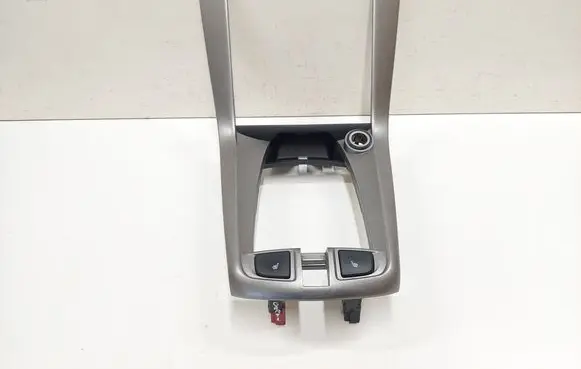 Chevrolet Captiva Gear shifter surround trim plastic 22751722 299107638