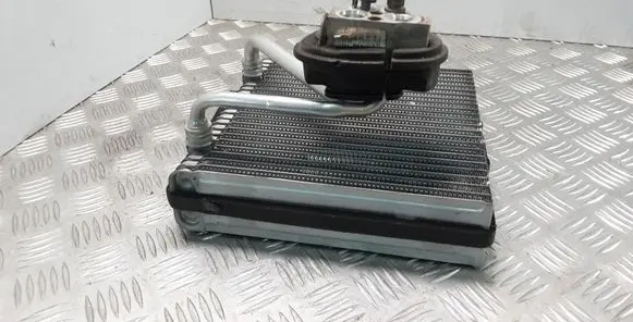 Skoda Octavia Mk2 (1Z) Air conditioning (A/C) radiator (interior) 1K0820679