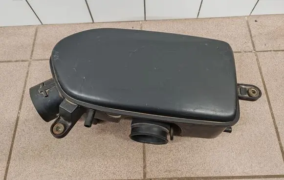 Intake resonator